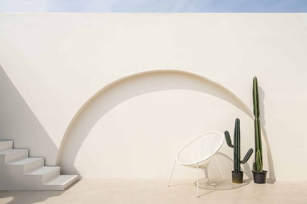 Quelles étapes clés sont nécessaires pour la construction d'un mur de clôture ?